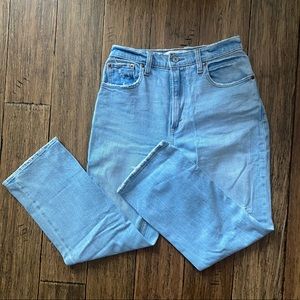 Abercrombie Ultra High Rise Ankle Straight Jeans